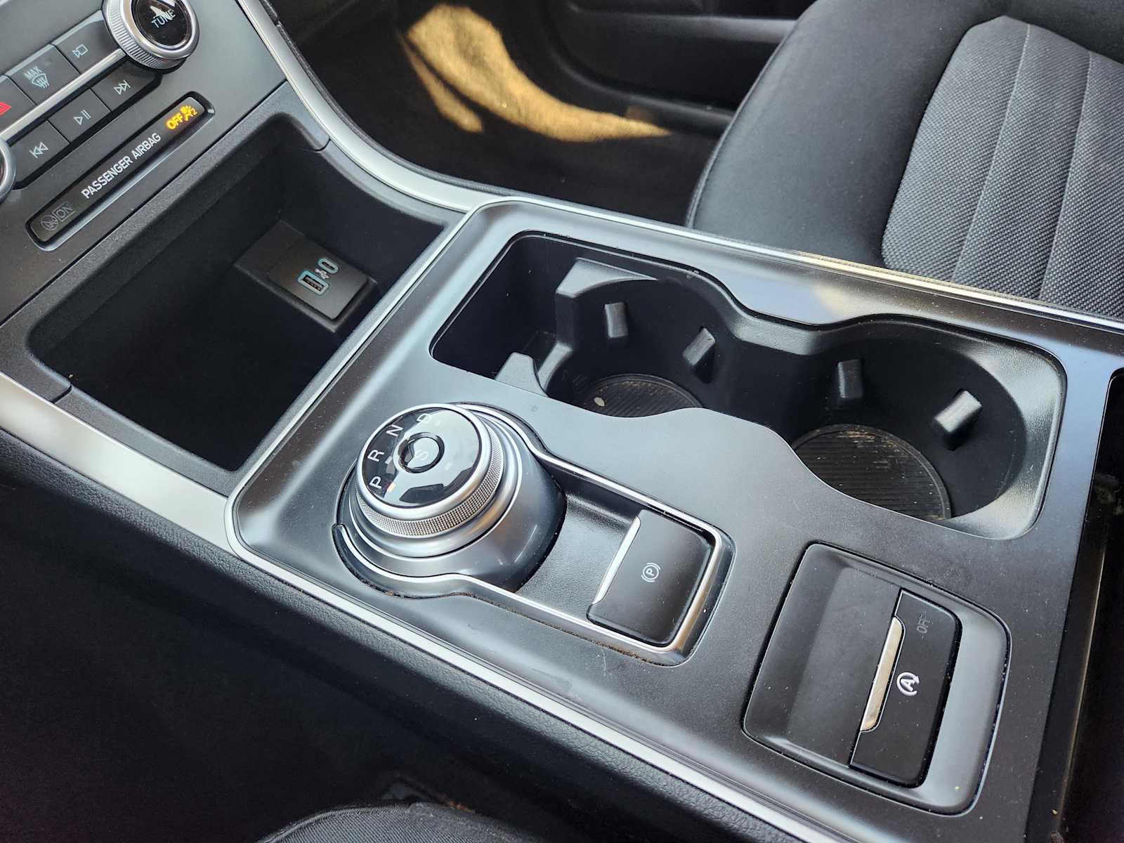 Thumbnail: 2022 Ford Edge - 17