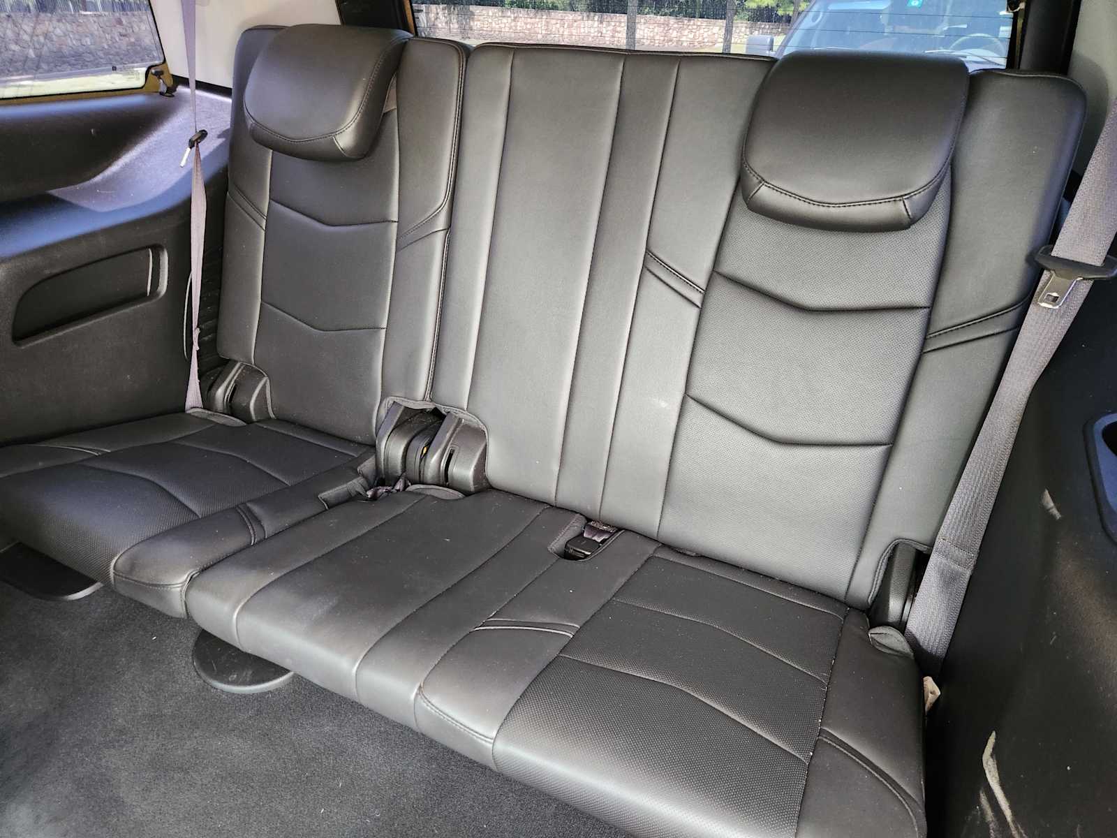 Thumbnail: 2016 Cadillac Escalade - 10