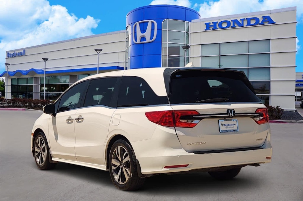 Used 2023 Honda Odyssey Touring Van