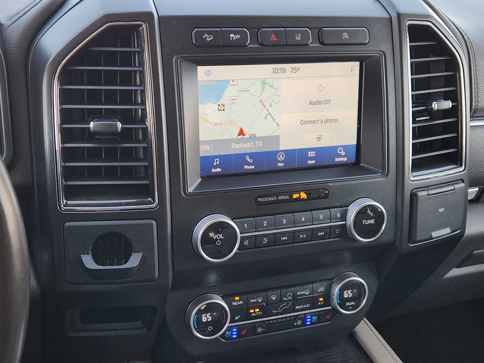 Thumbnail: 2021 Ford Expedition - 17