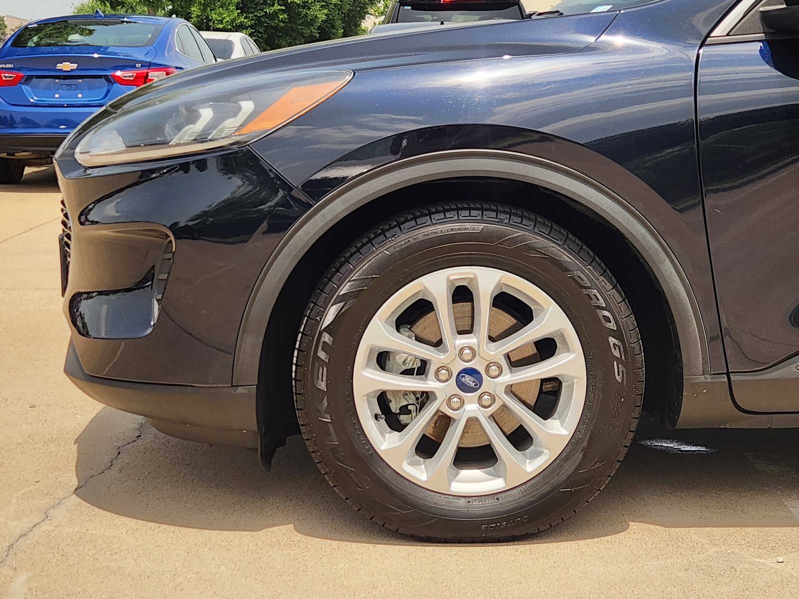 Thumbnail: 2021 Ford Escape - 8