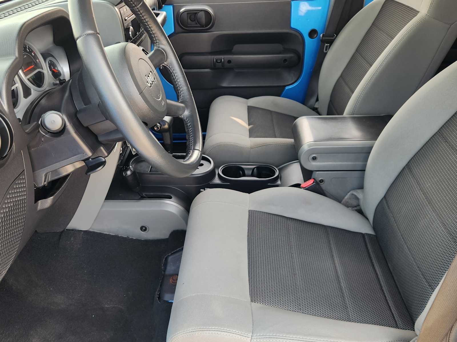 Thumbnail: 2010 Jeep Wrangler - 11