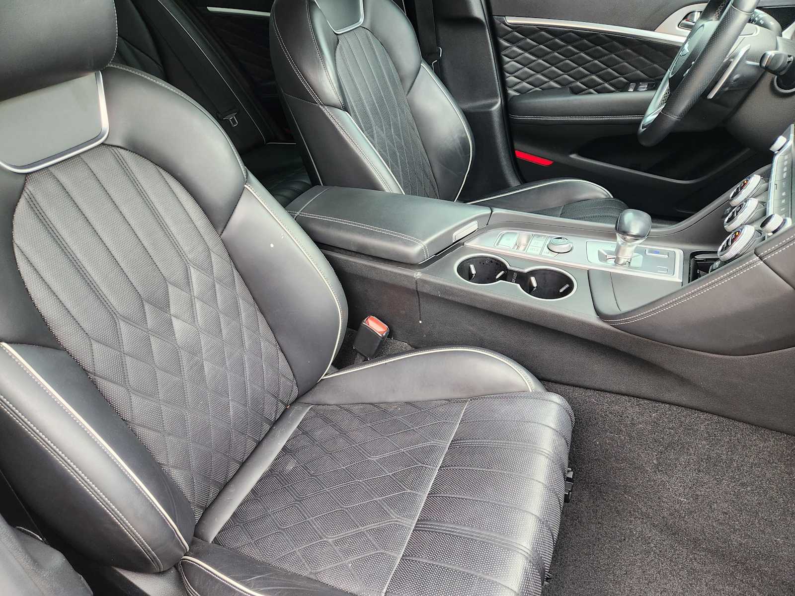 Thumbnail: 2021 Genesis G70 - 13