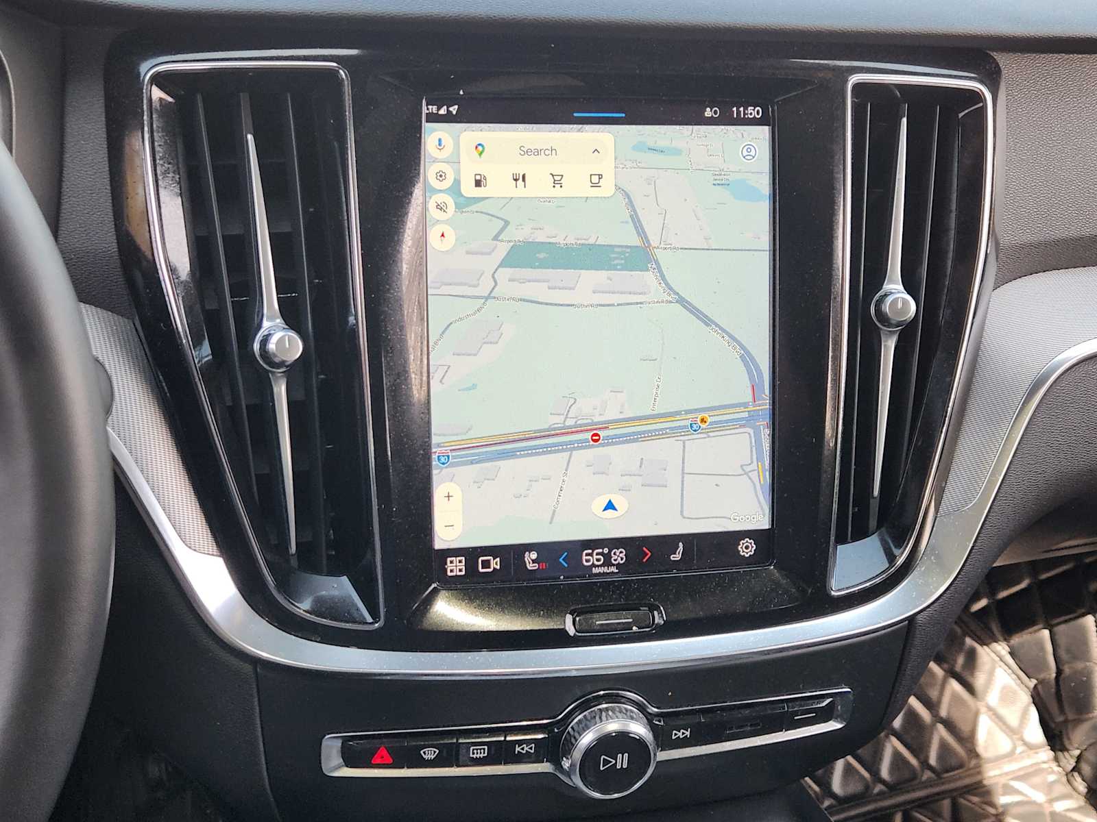 Thumbnail: 2024 Volvo S60 - 16