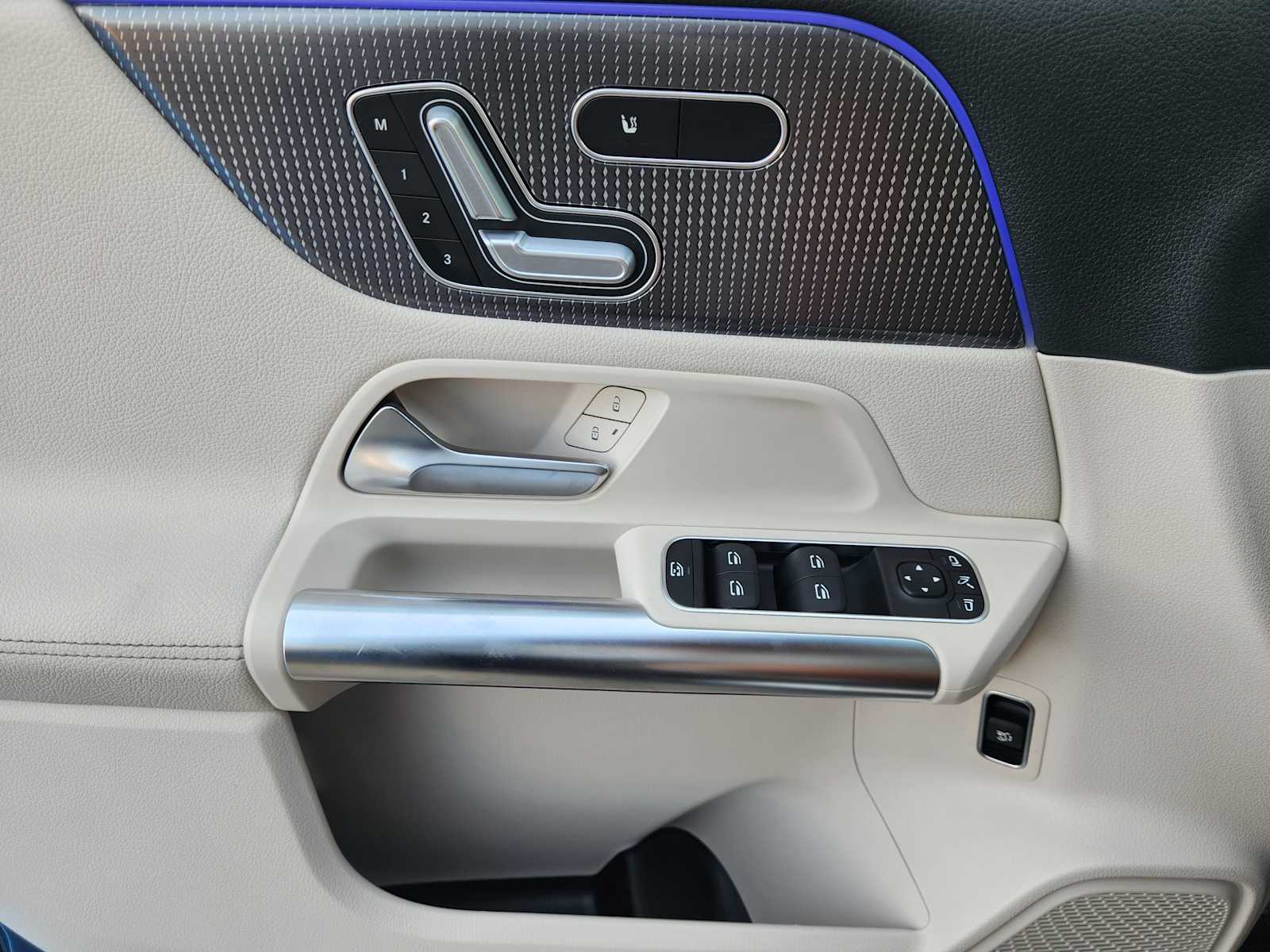 Thumbnail: 2021 Mercedes-Benz GLA - 29