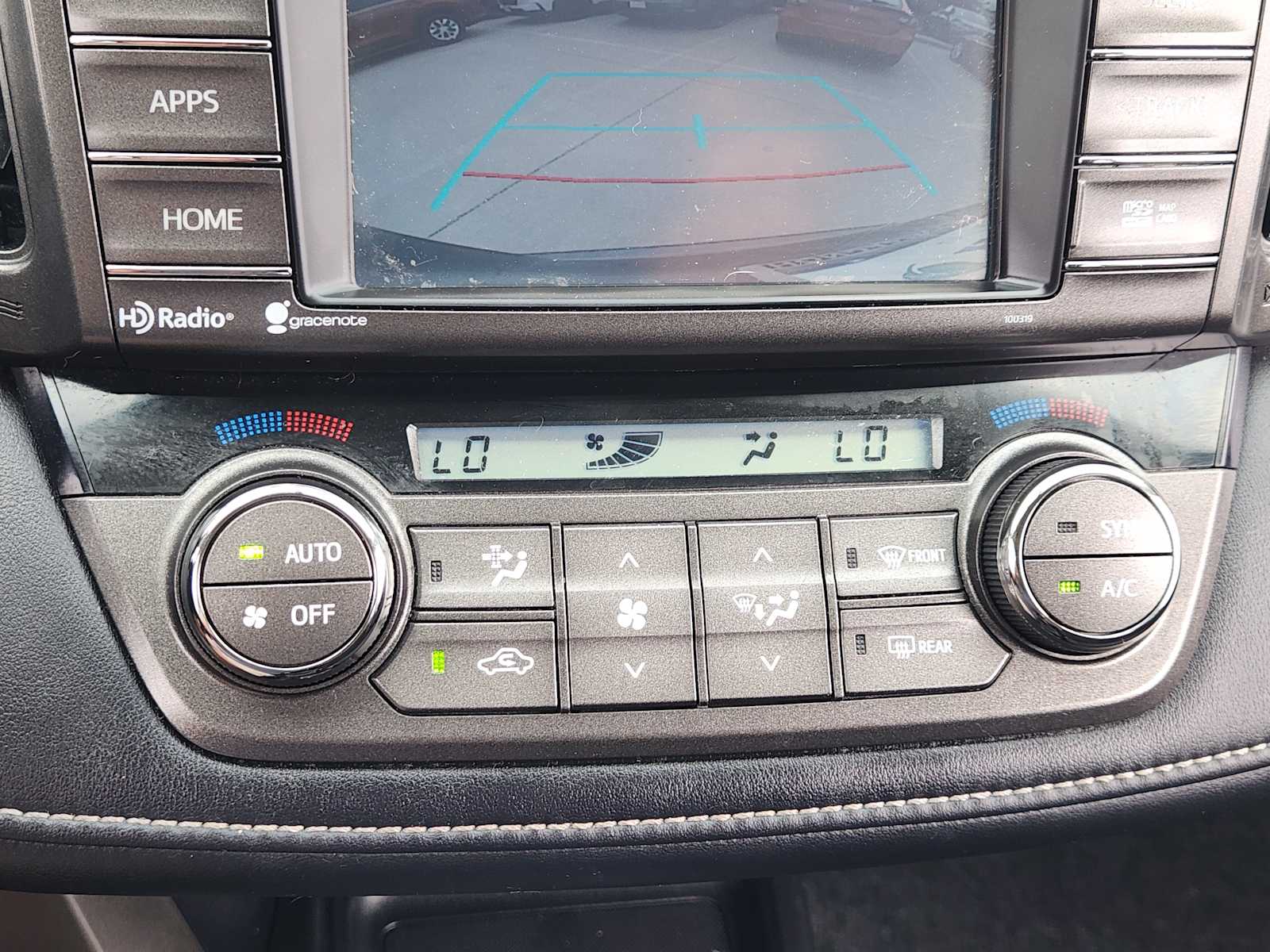 Thumbnail: 2015 Toyota RAV4 - 25