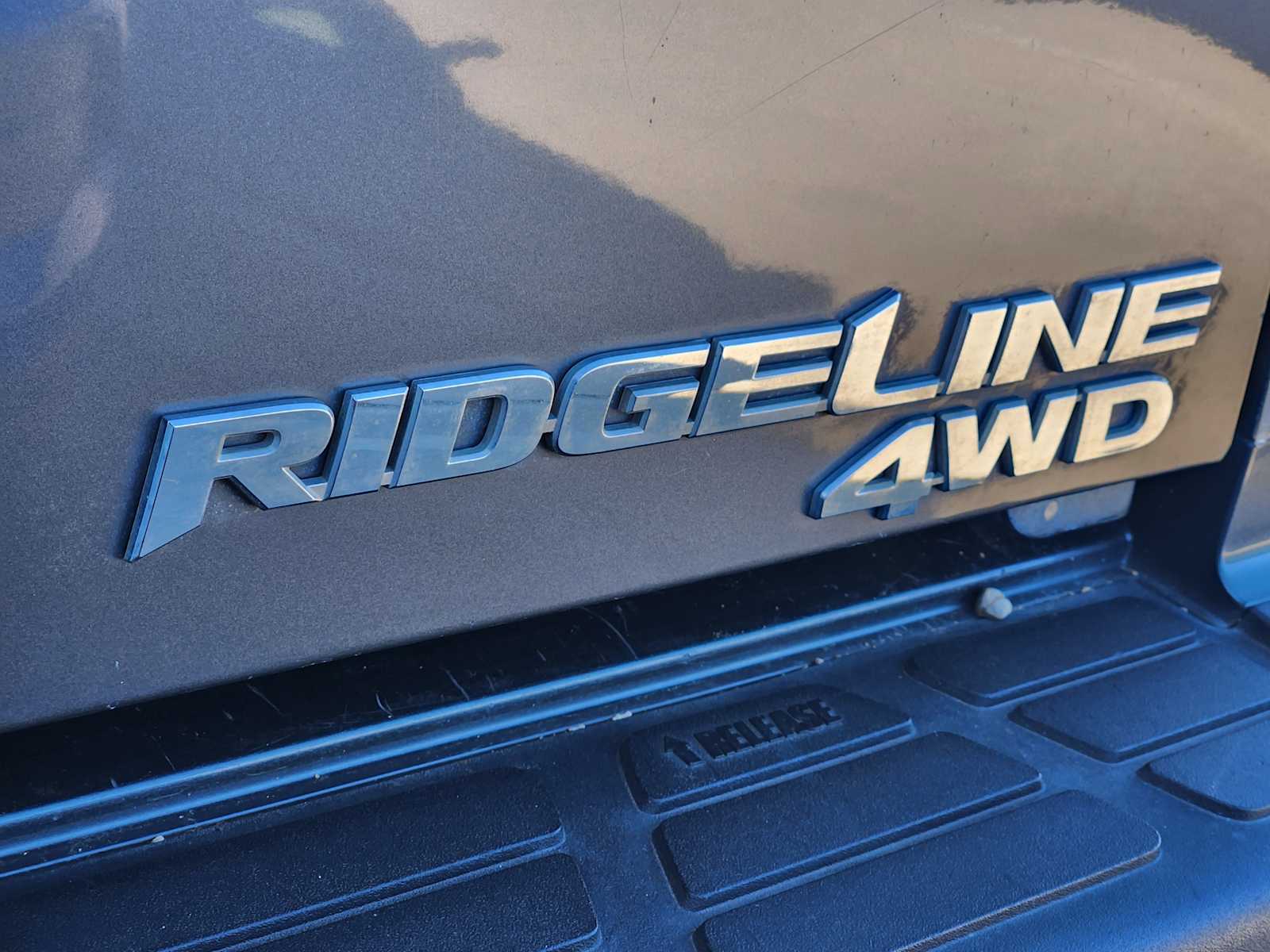 Thumbnail: 2013 Honda Ridgeline - 8