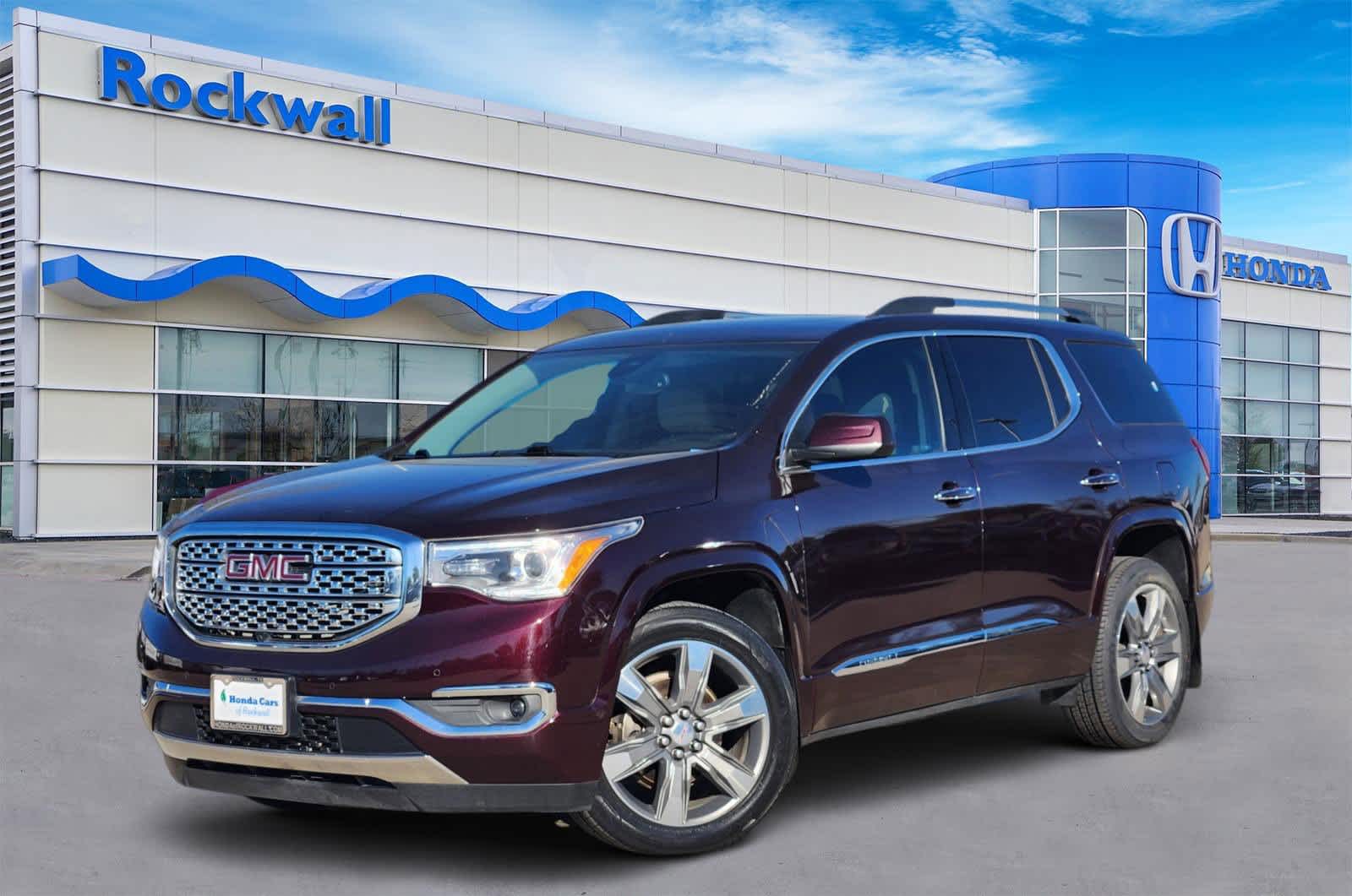 2018 GMC Acadia Denali's photo