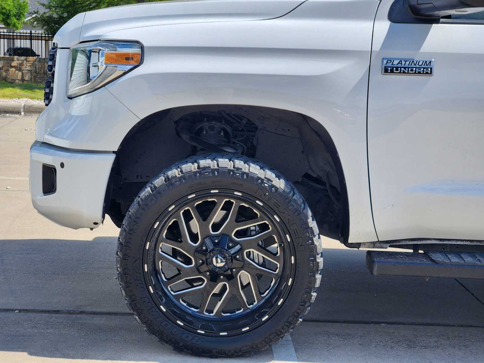 Thumbnail: 2019 Toyota Tundra - 11