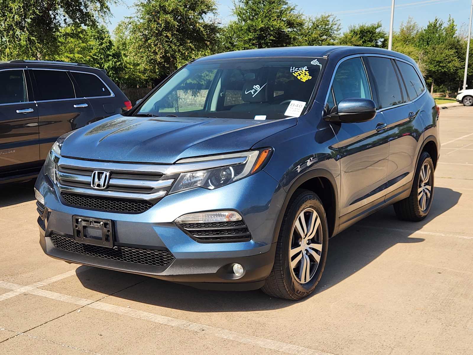 Thumbnail: 2016 Honda Pilot - 1