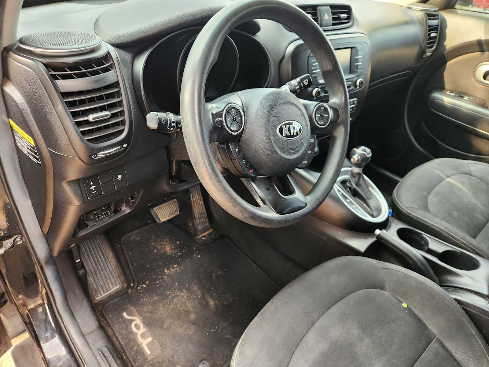 Thumbnail: 2017 Kia Soul - 8