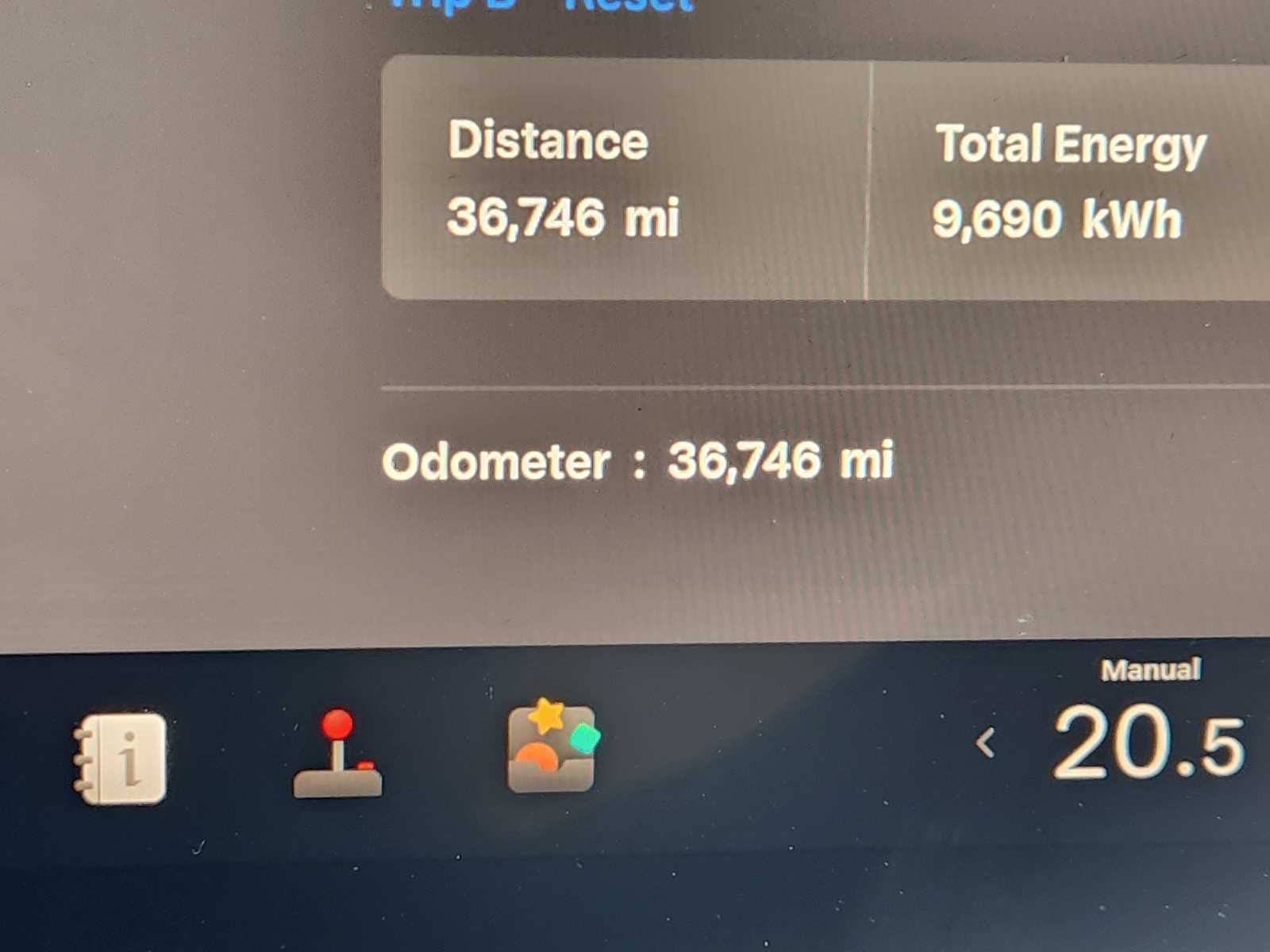 Thumbnail: 2023 Tesla Model Y - 18