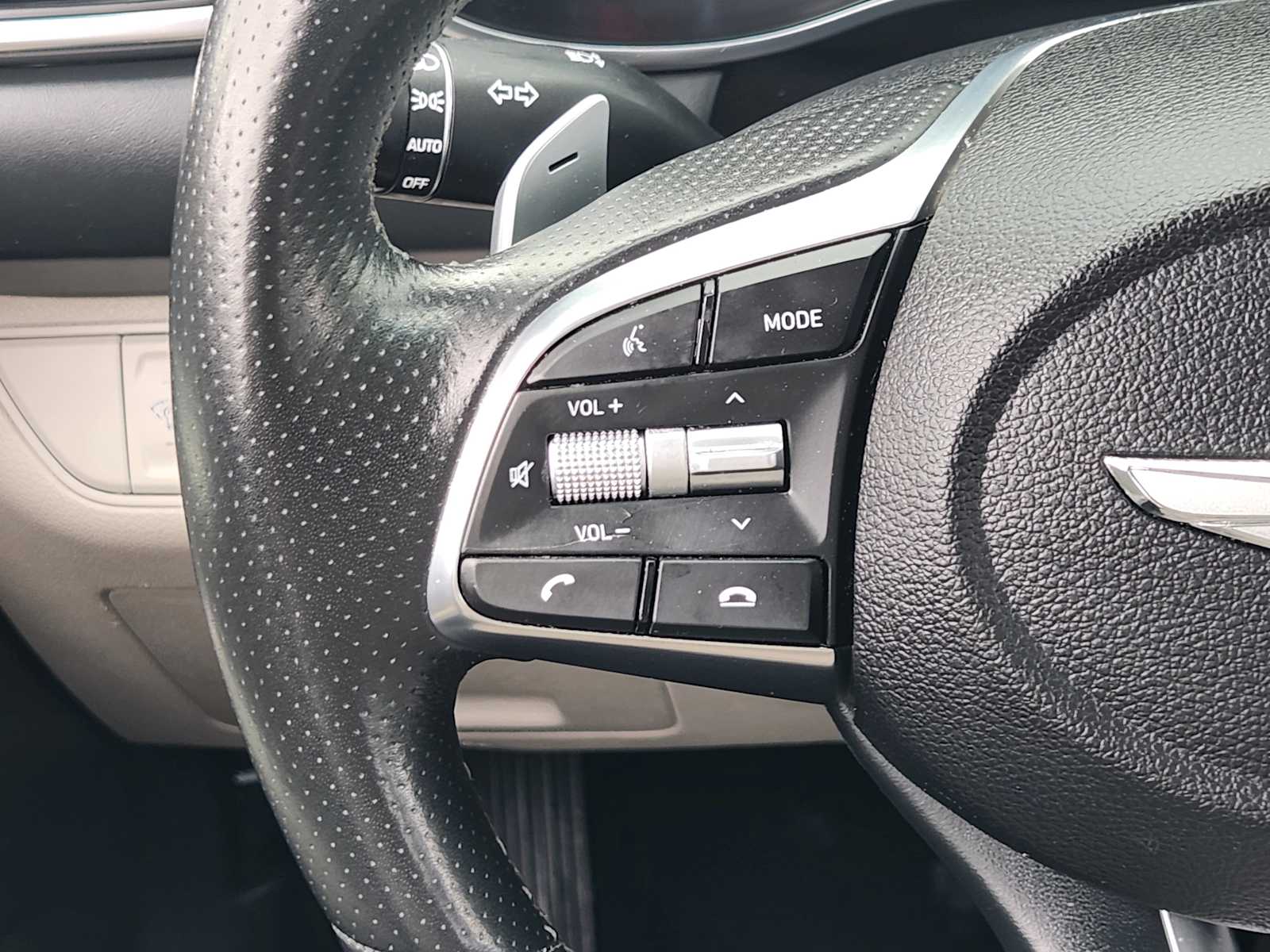 Thumbnail: 2019 Genesis G70 - 32