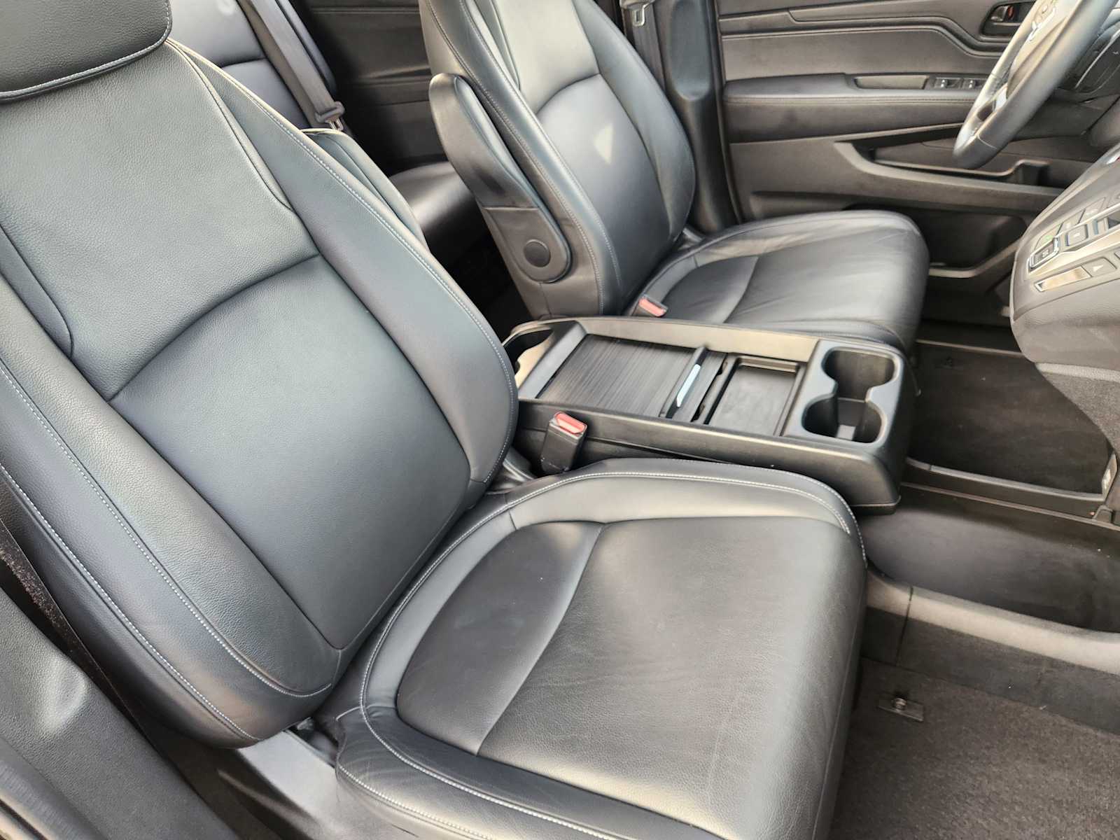 Thumbnail: 2023 Honda Odyssey - 15