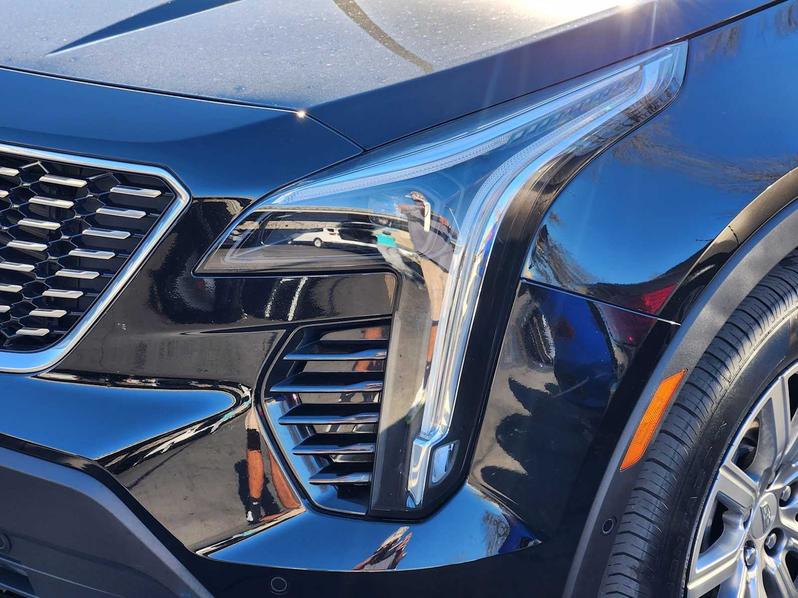 Thumbnail: 2023 Cadillac XT4 - 12