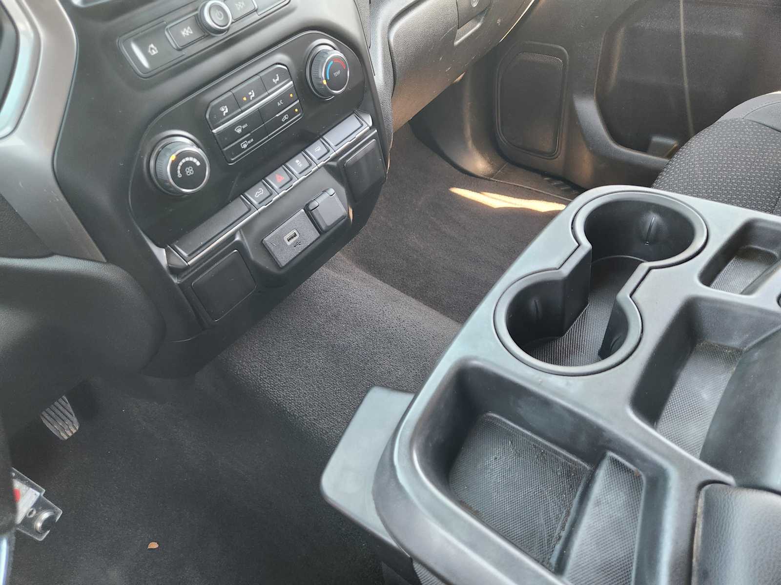 Thumbnail: 2020 Chevrolet Silverado 1500 - 17