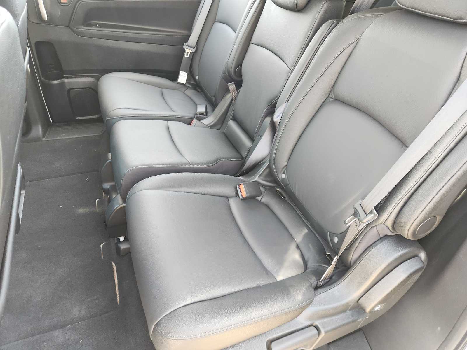 Thumbnail: 2026 Honda Odyssey - 13