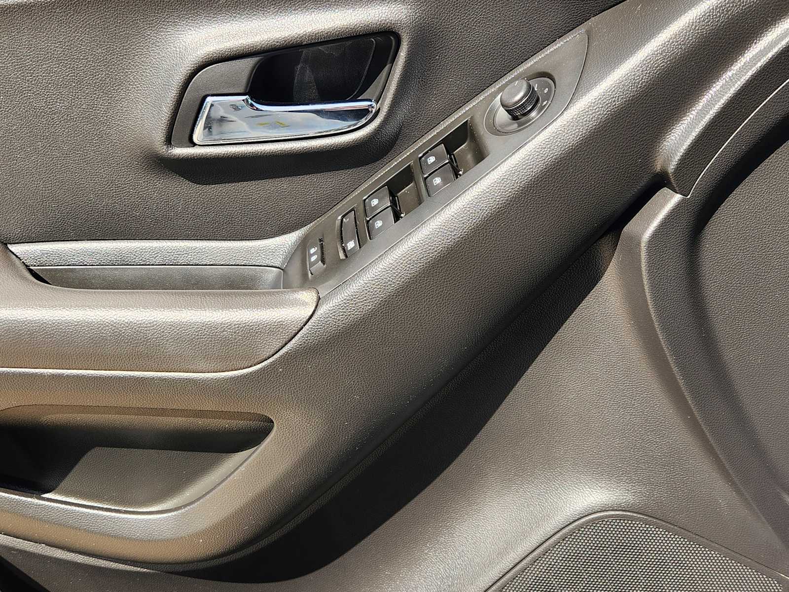 Thumbnail: 2020 Chevrolet Trax - 29