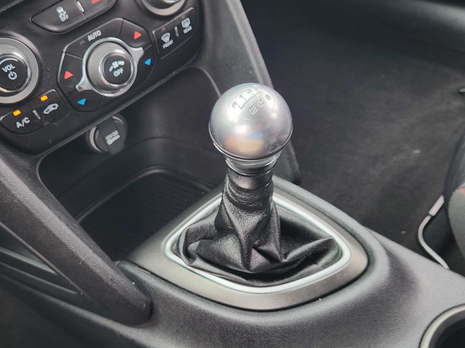 Thumbnail: 2014 Dodge Dart - 17