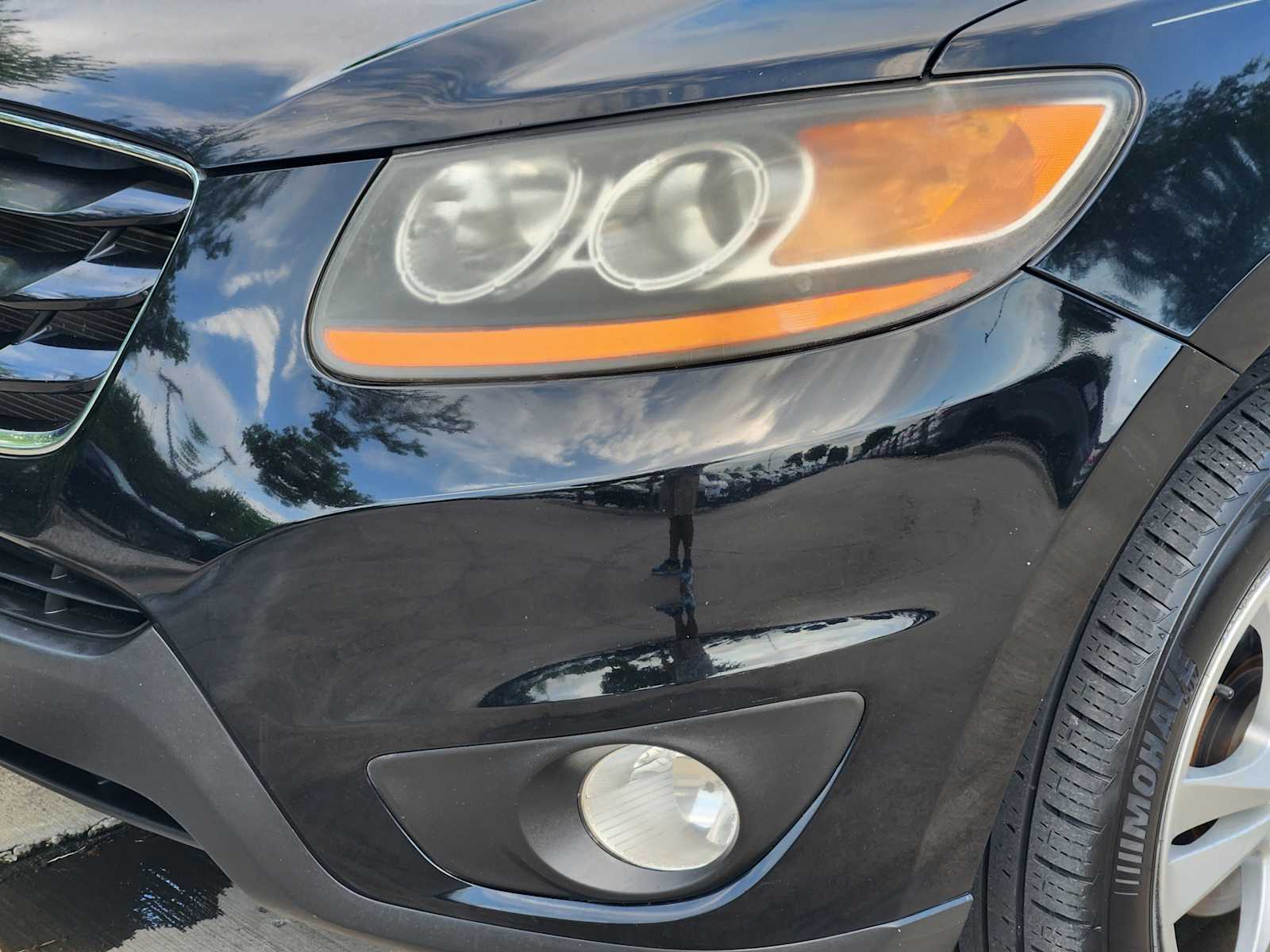 Thumbnail: 2010 Hyundai Santa Fe - 23