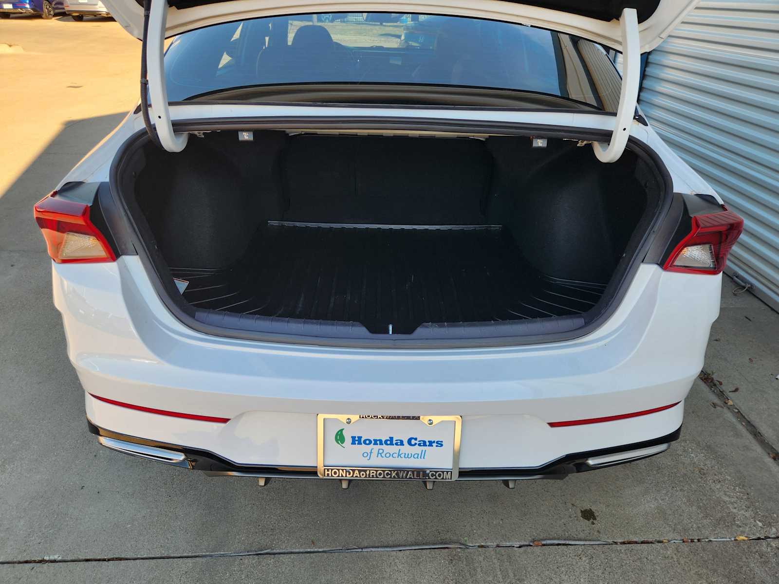 Thumbnail: 2023 Kia K5 - 18