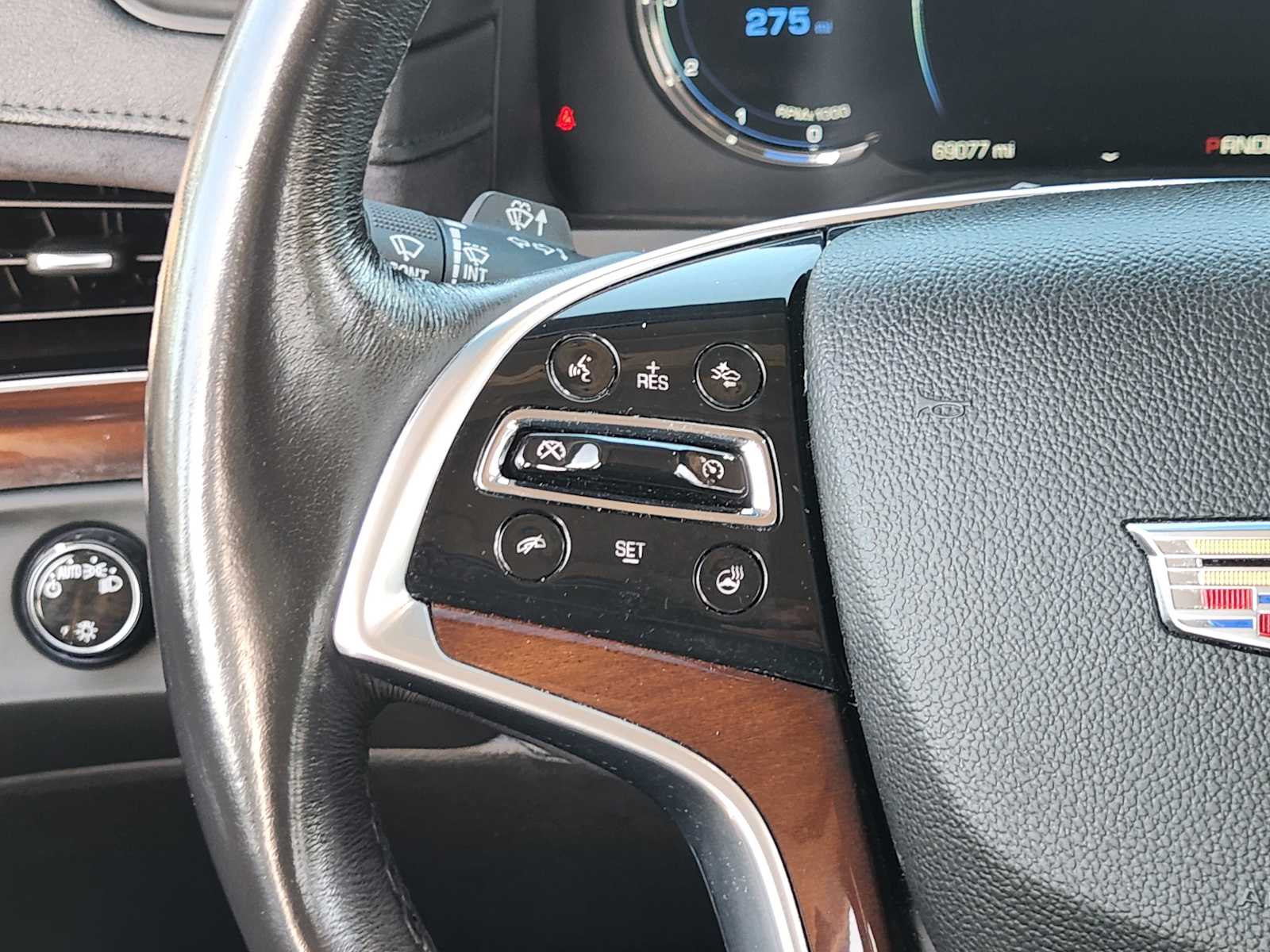 Thumbnail: 2019 Cadillac Escalade - 32