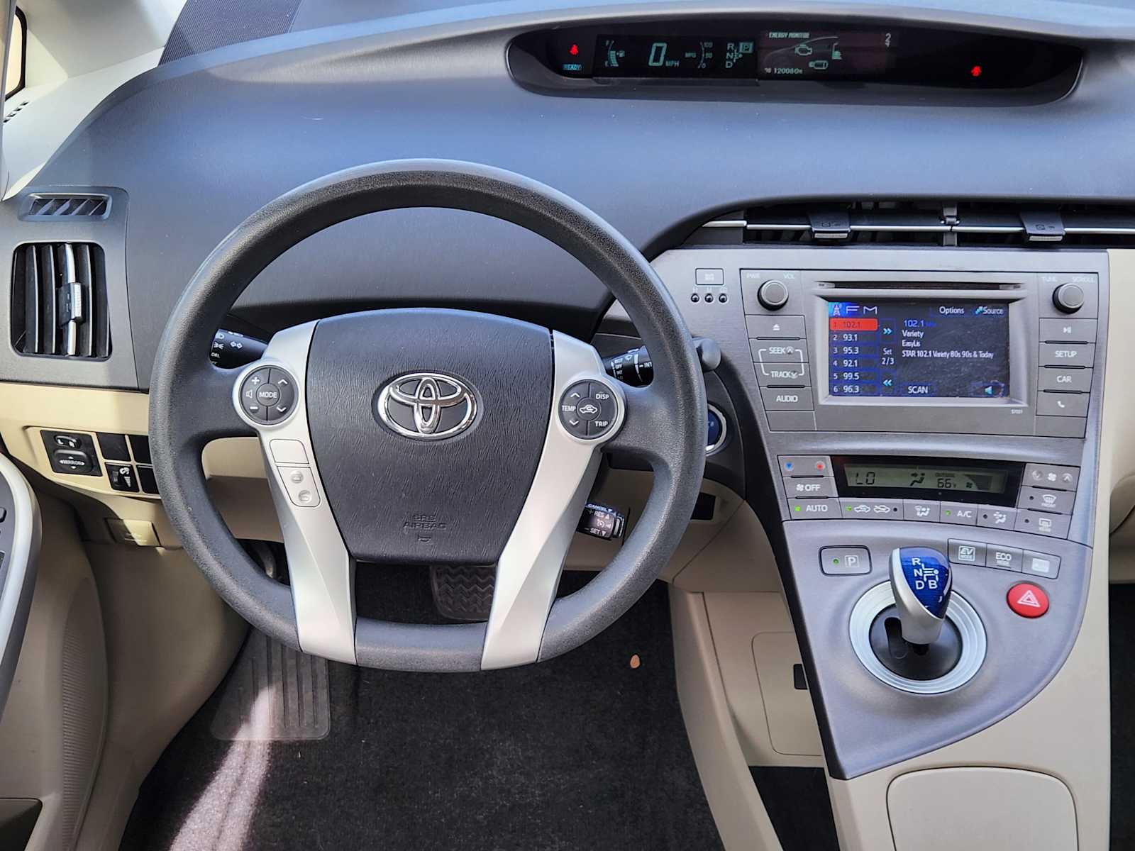 Thumbnail: 2013 Toyota Prius - 15