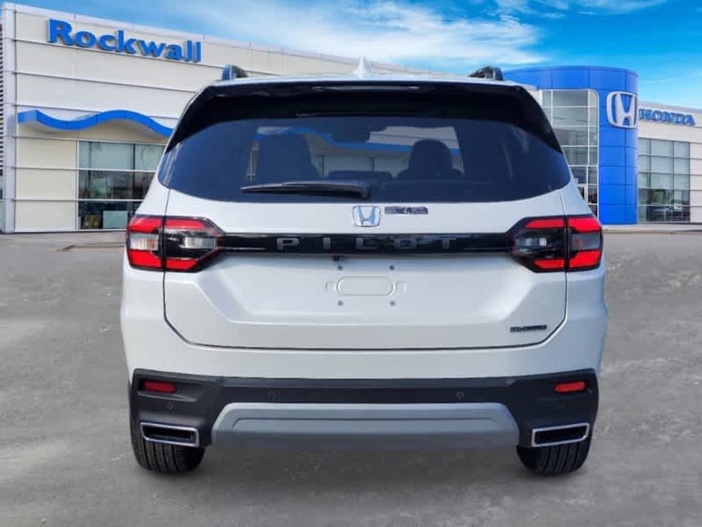 New 2025 Honda Pilot Touring SUV