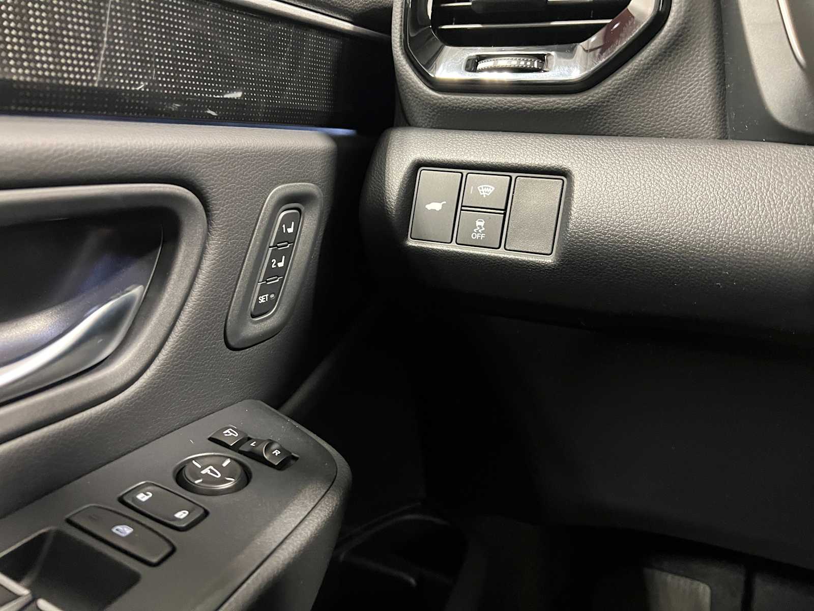 Thumbnail: 2025 Honda Pilot - 18