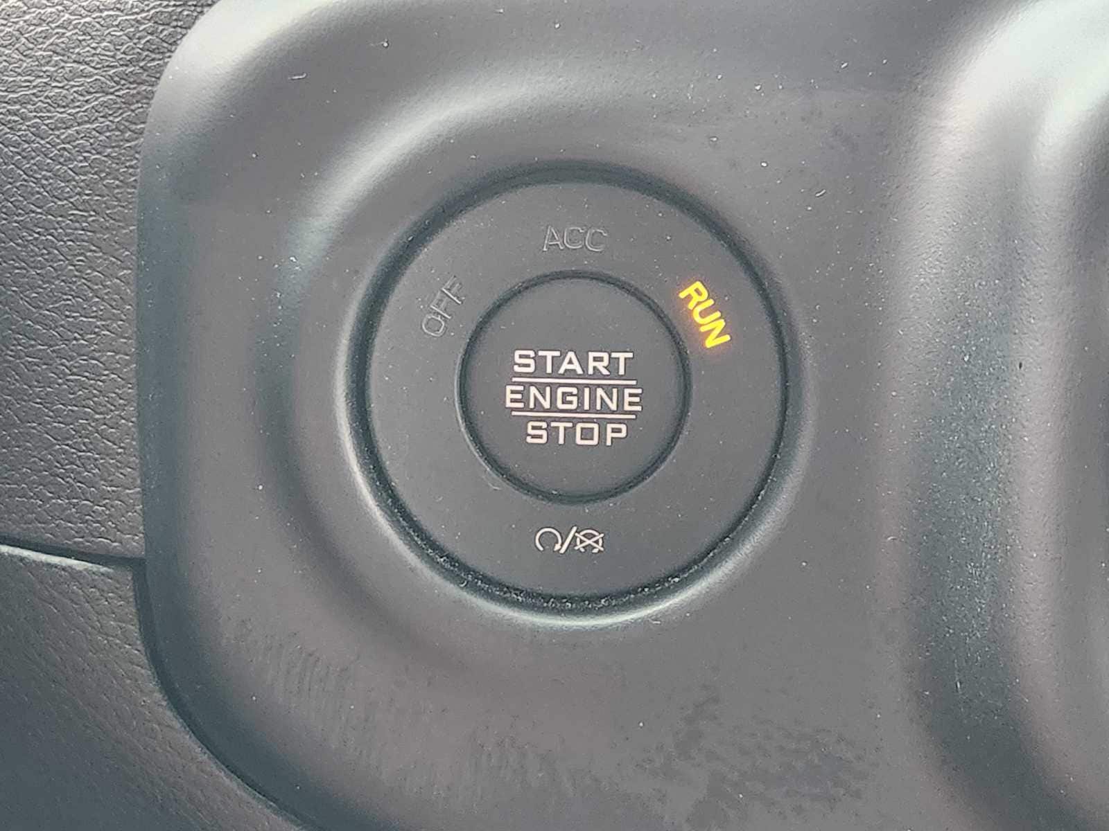 Thumbnail: 2023 Jeep Gladiator - 26