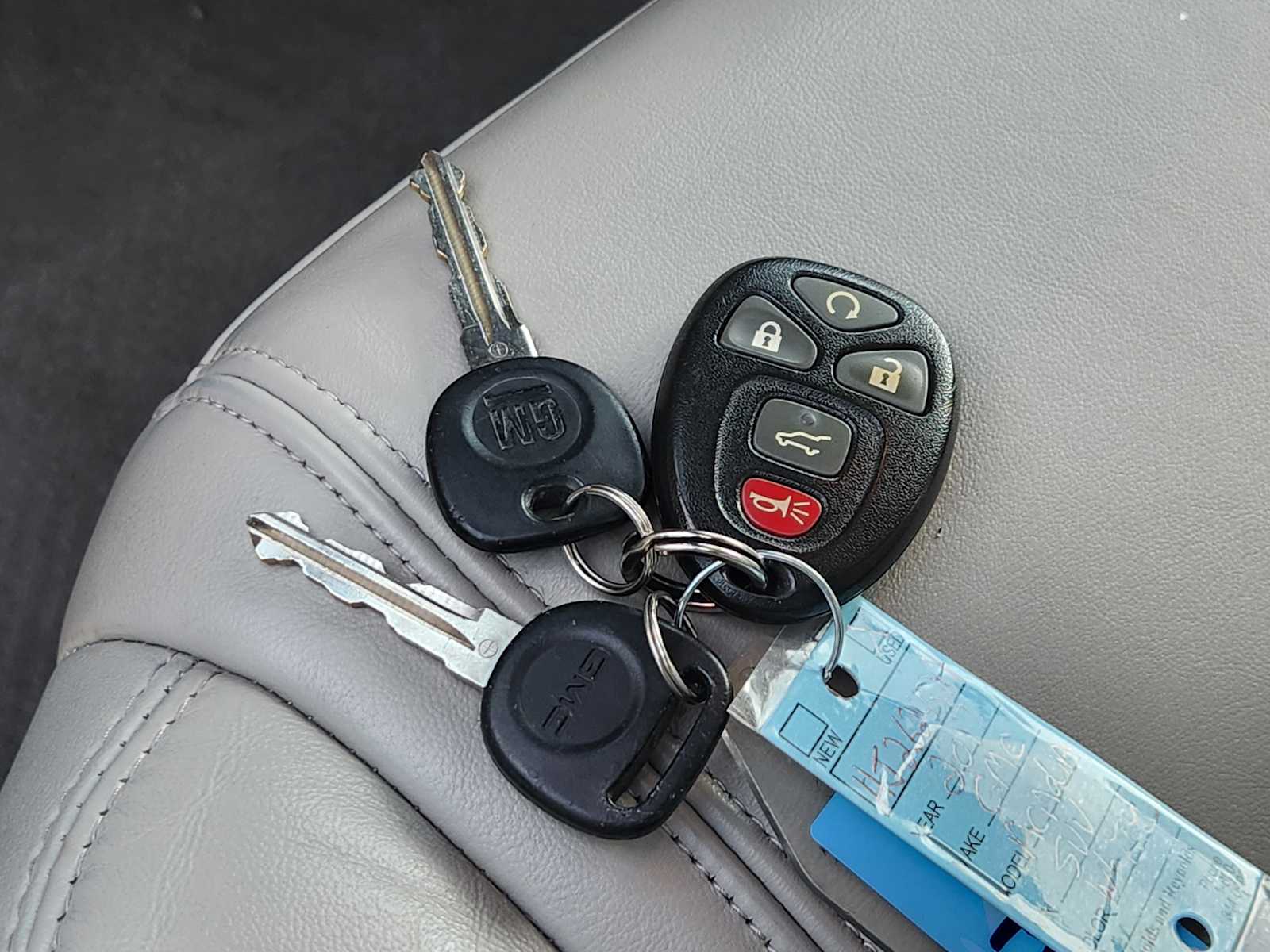 Thumbnail: 2017 GMC Acadia - 21