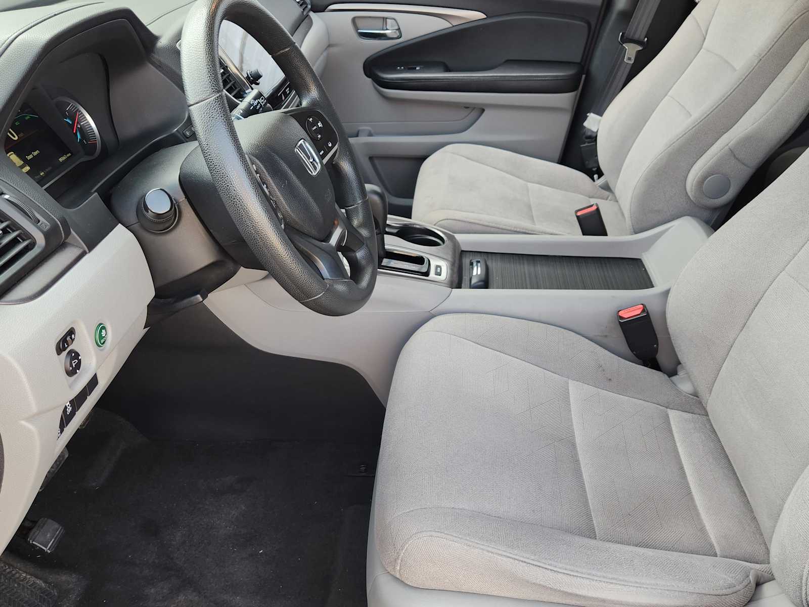 Thumbnail: 2019 Honda Pilot - 11