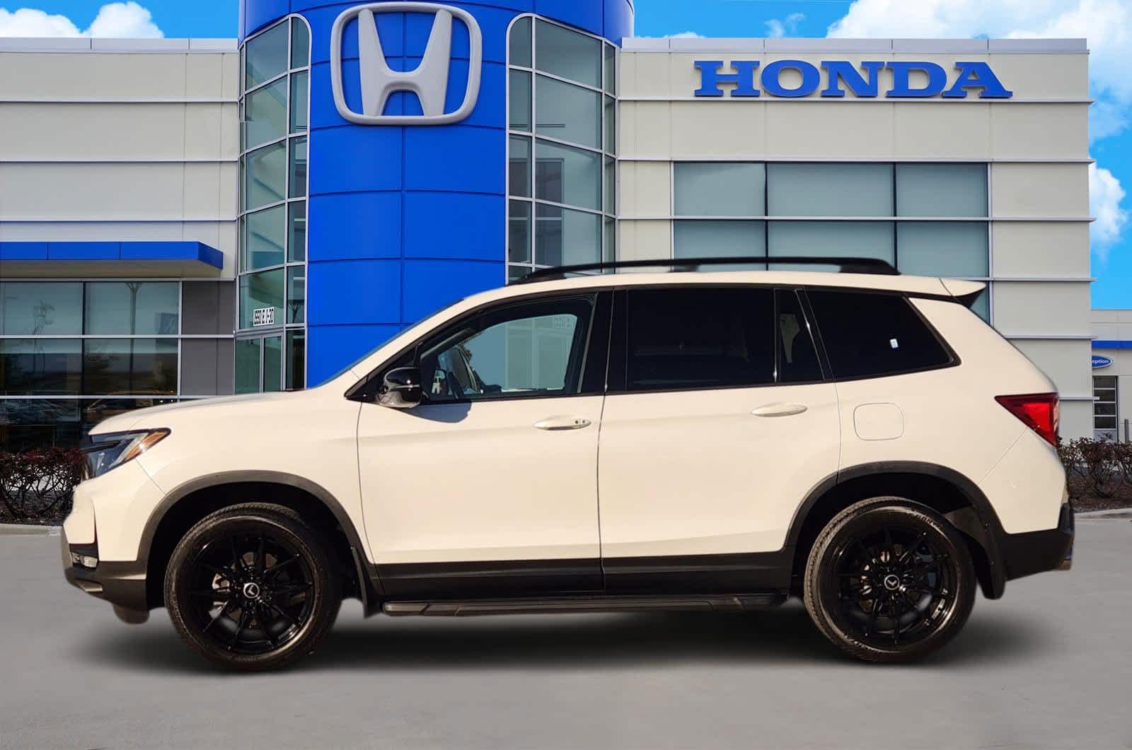 Thumbnail: 2023 Honda Passport - 3