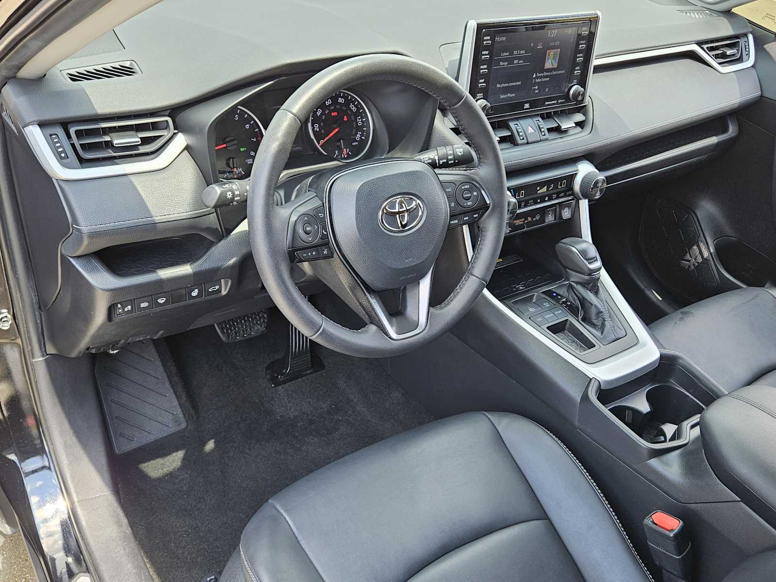 Thumbnail: 2021 Toyota RAV4 - 6