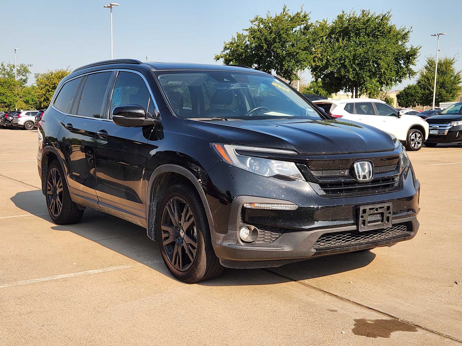 2021 Honda Pilot Special Edition photo 2