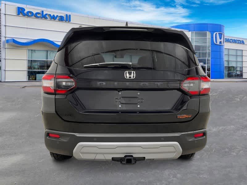 2025 Honda Pilot TrailSport photo 4