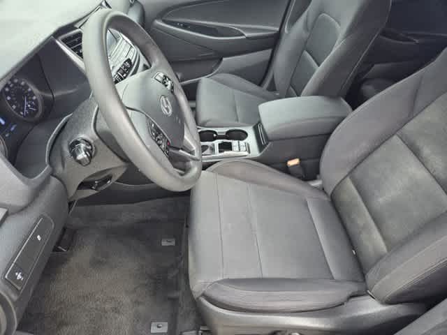 2016 Hyundai Tucson SE 10