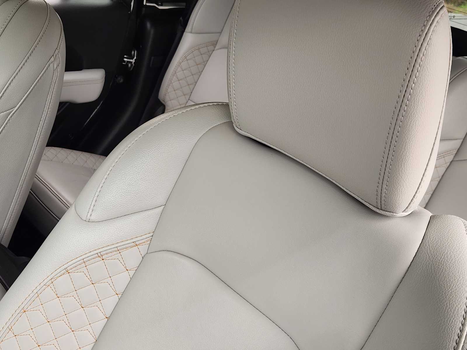 Thumbnail: 2023 Jeep Gladiator - 23