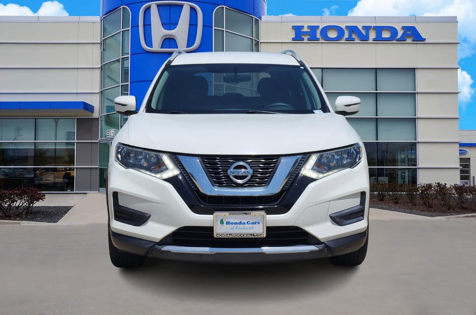 Thumbnail: 2017 Nissan Rogue - 6
