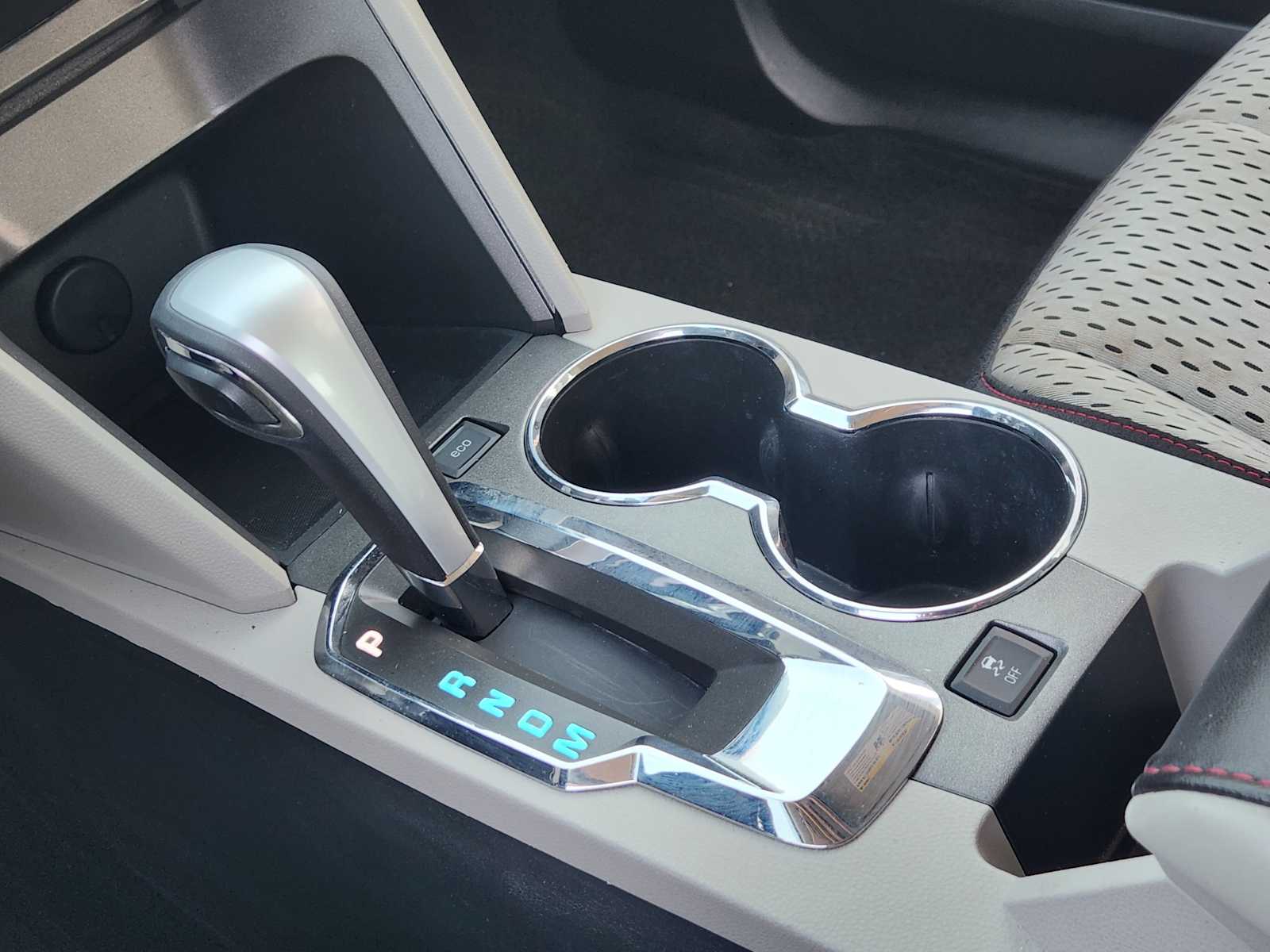 Thumbnail: 2013 Chevrolet Equinox - 17