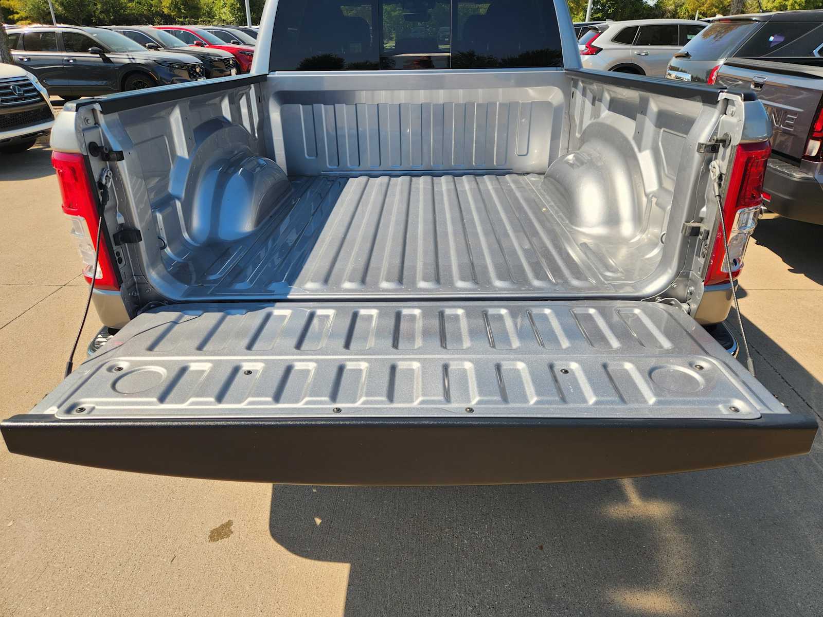 Thumbnail: 2024 RAM 1500 - 19