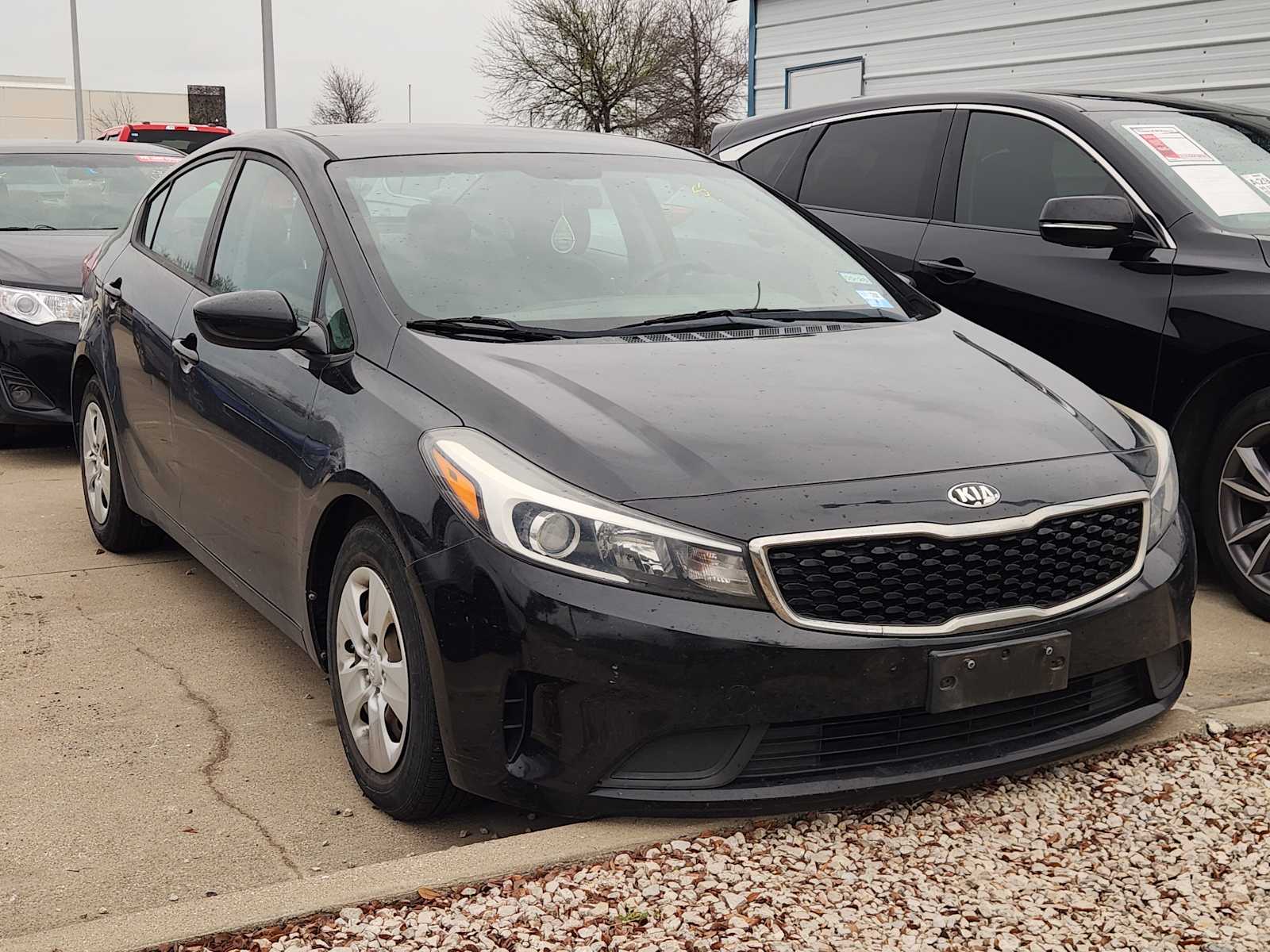 Thumbnail: 2018 Kia Forte - 3