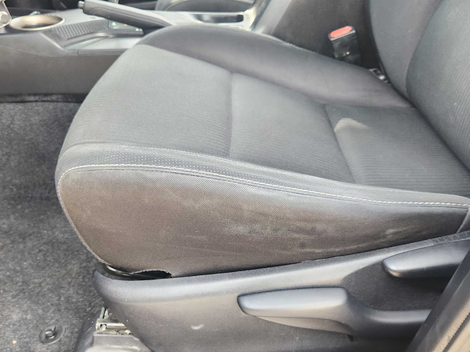 Thumbnail: 2014 Toyota RAV4 - 30