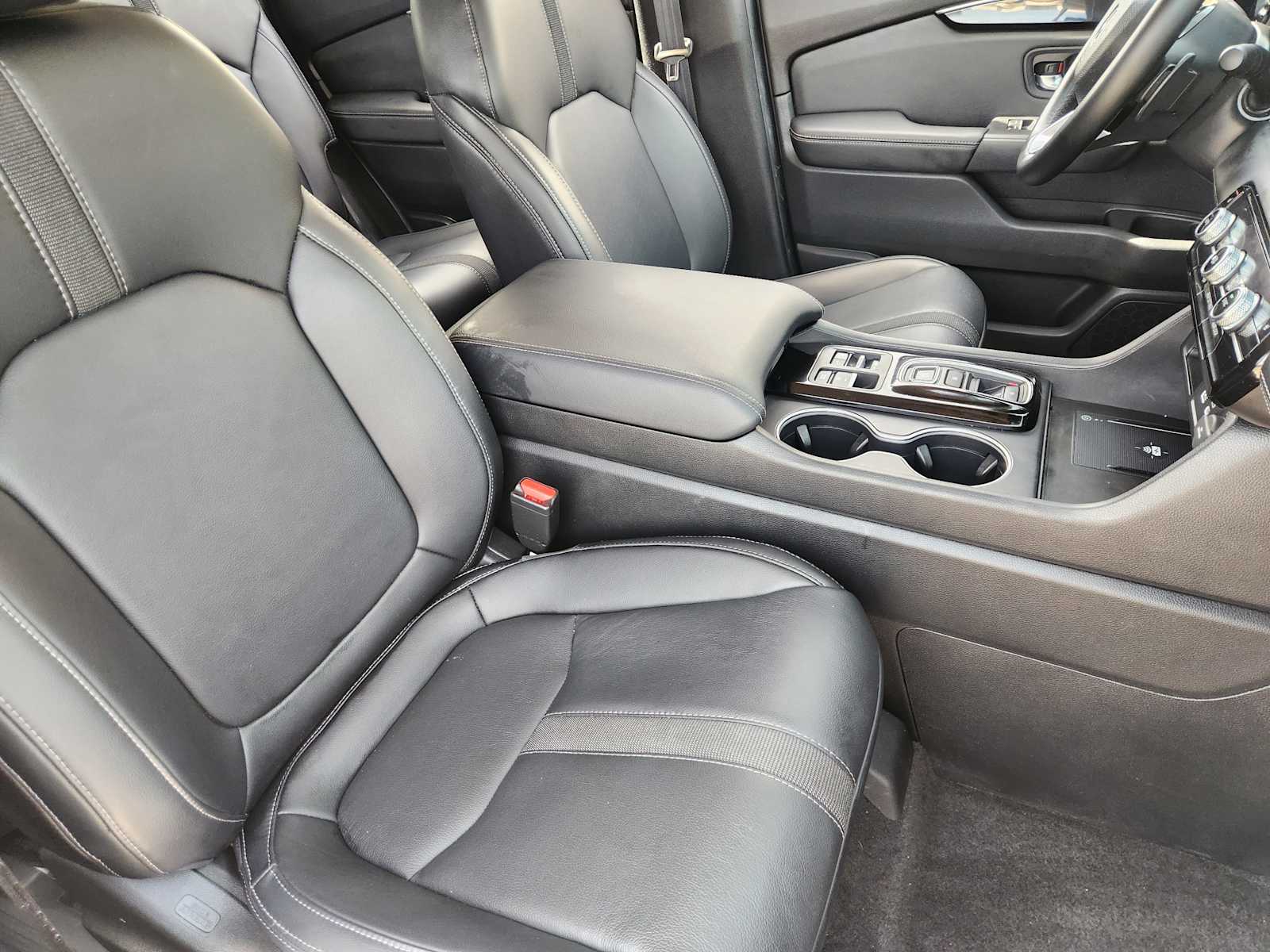 Thumbnail: 2024 Honda Pilot - 15