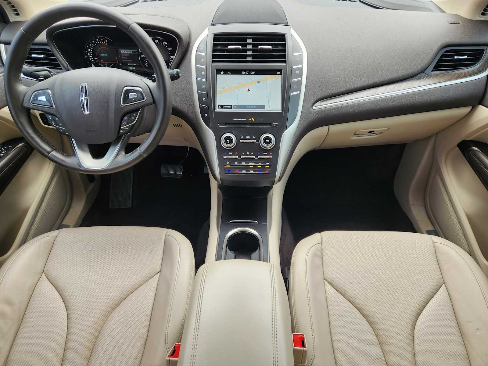 Thumbnail: 2017 Lincoln MKC - 10