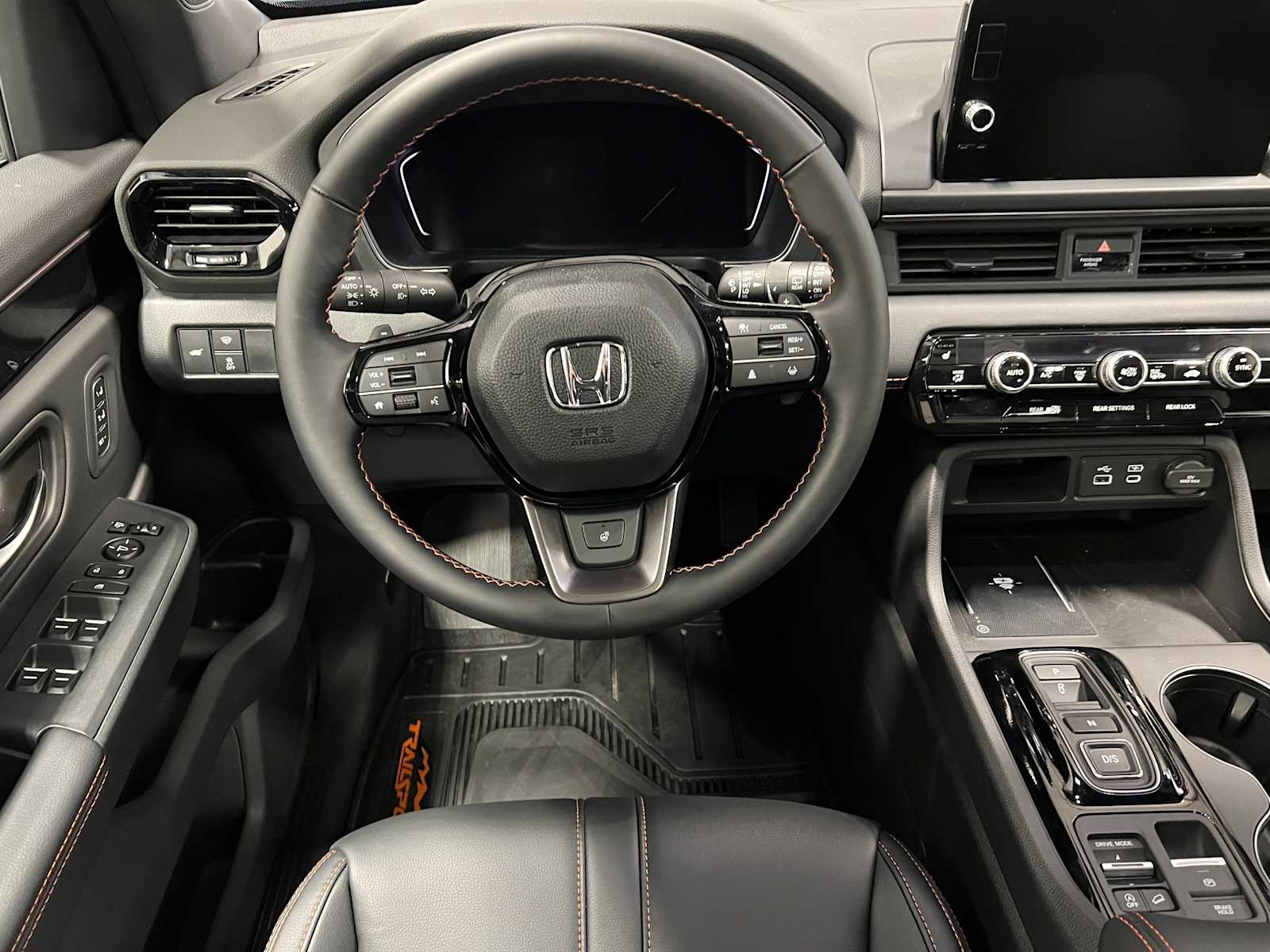 Thumbnail: 2025 Honda Pilot - 13