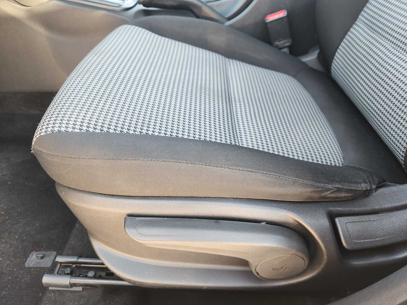 Thumbnail: 2020 Hyundai Kona - 30