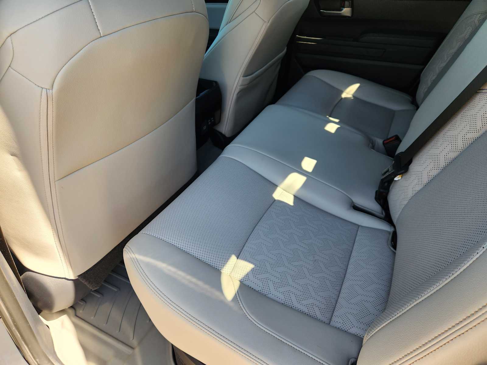 Thumbnail: 2025 Toyota Tacoma - 12