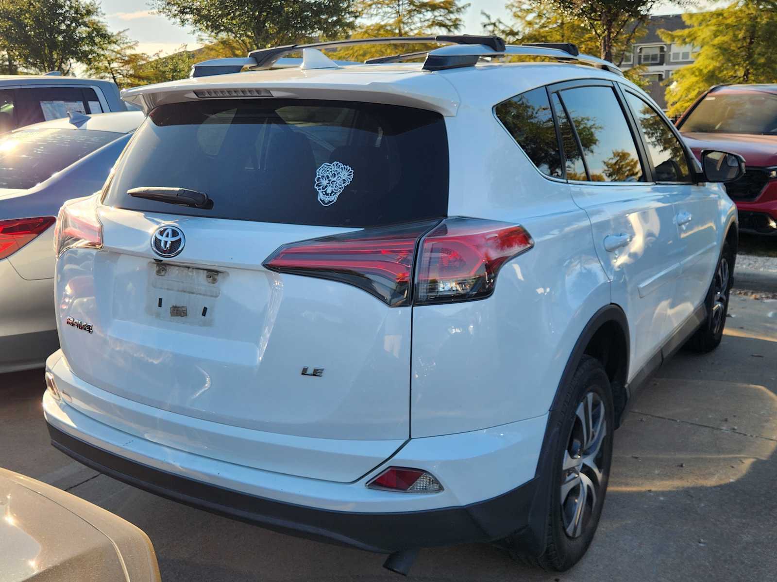 Thumbnail: 2016 Toyota RAV4 - 4