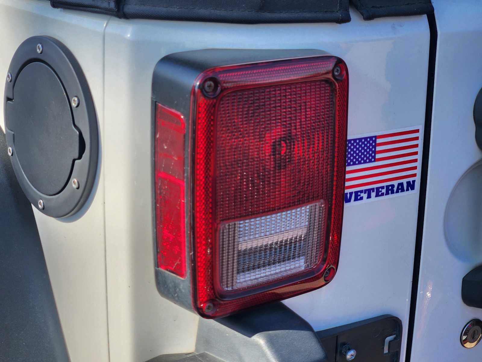 Thumbnail: 2010 Jeep Wrangler - 13